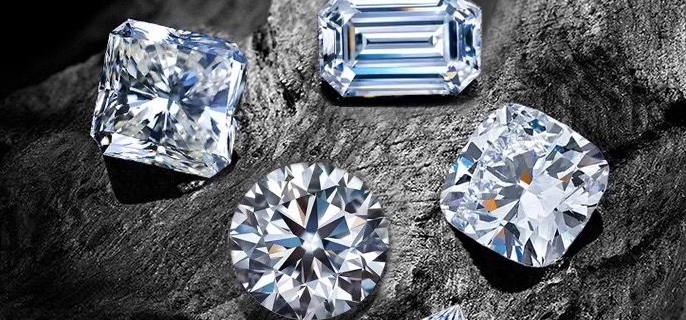 肉眼怎么分辨钻石真假